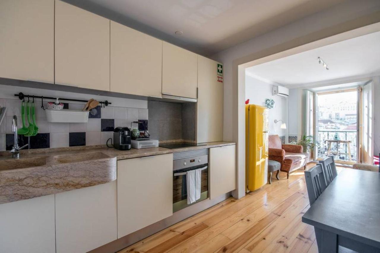Lisbon Heart Apartments - Blue Apartment By Lovelystay ภายนอก รูปภาพ
