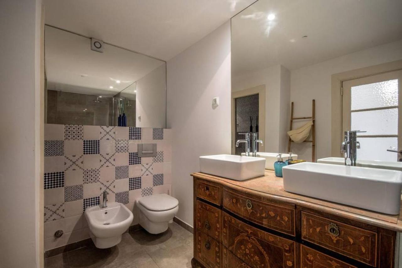Lisbon Heart Apartments - Blue Apartment By Lovelystay ภายนอก รูปภาพ